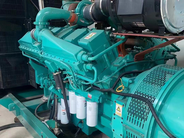 洛阳更换100kW柴油发电机组机油时，需要注意哪些事项？